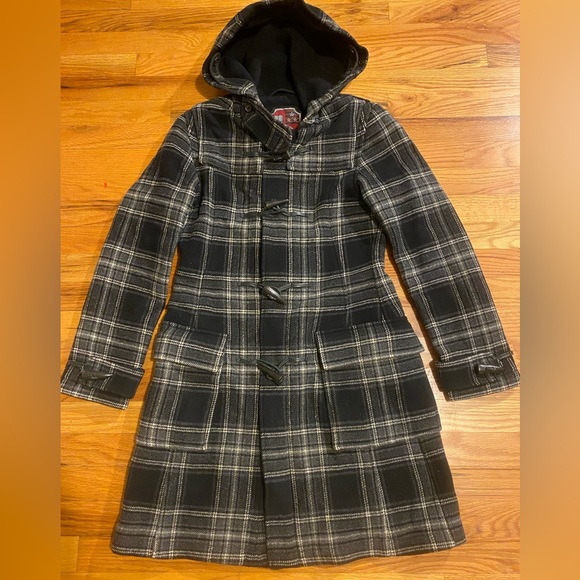 Aritzia Rare TNA Tartan Duffle Toggle Coat Size S EUC  100% Wool Gorgeous - Picture 2 of 16